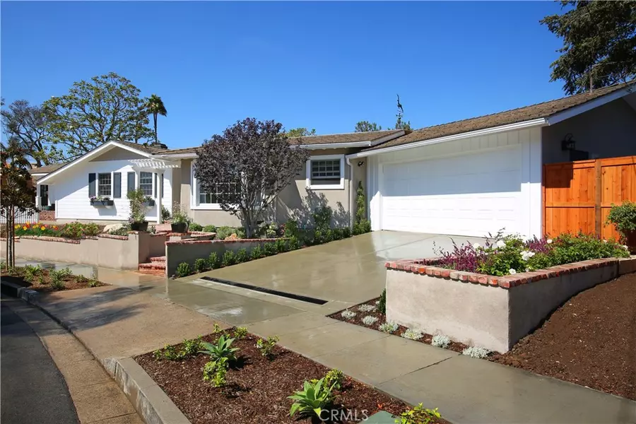 554 Hazel DR, Corona Del Mar, CA 92625