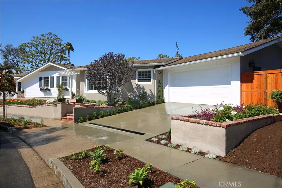 554 Hazel DR, Corona Del Mar, CA 92625