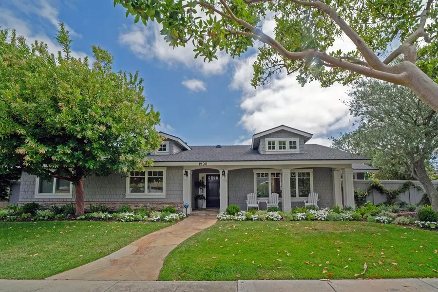 1900 Holiday RD, Newport Beach, CA 92660
