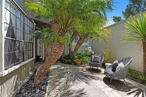 Newport Beach, CA 92660,26 Coventry #25