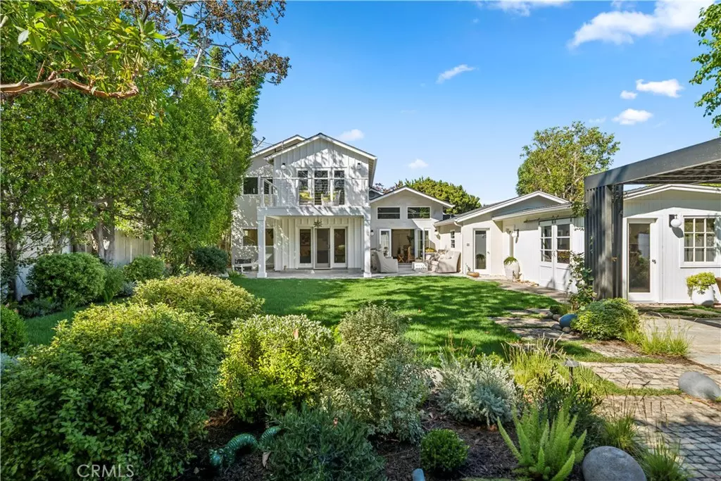 Costa Mesa, CA 92627,229 Del Mar AVE