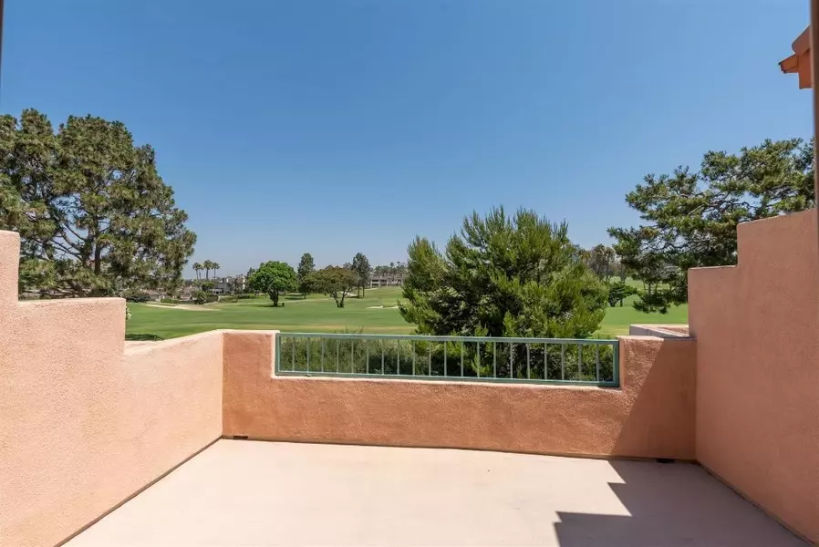 260 Villa Point DR, Newport Beach, CA 92660