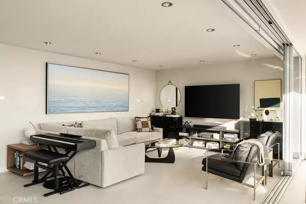 Laguna Beach, CA 92651,1585 S Coast HWY #66