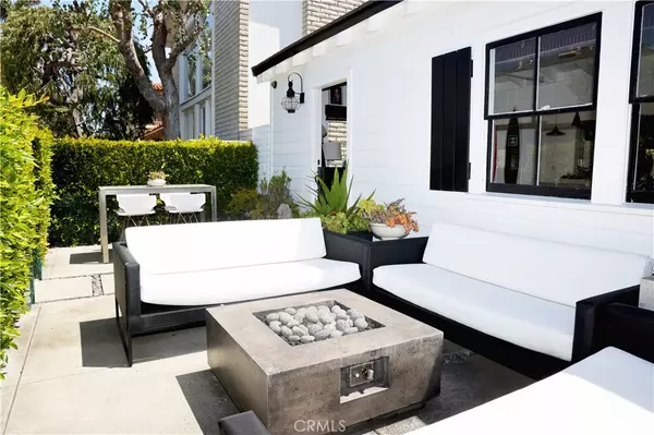 Newport Beach, CA 92663,105 Via Ravenna