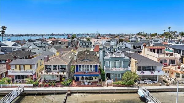 Newport Beach, CA 92662,117 E Bay Front
