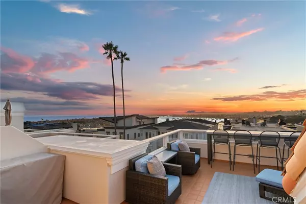 Corona Del Mar, CA 92625,302 Carnation AVE