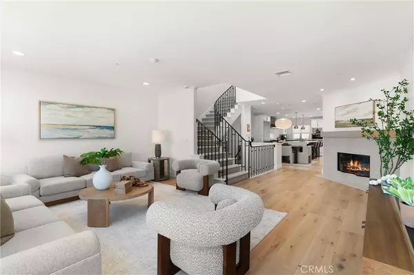 302 Carnation AVE, Corona Del Mar, CA 92625