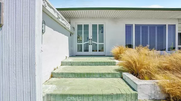 Corona Del Mar, CA 92625,1106 Goldenrod AVE