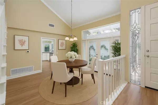 Newport Beach, CA 92660,520 Laver WAY