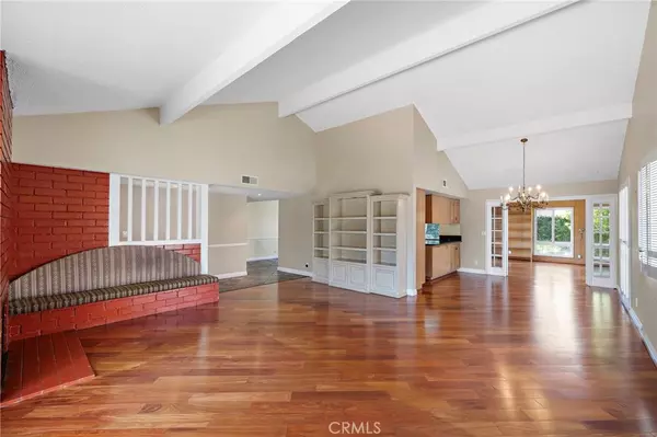 Los Alamitos, CA 90720,11121 Kensington RD