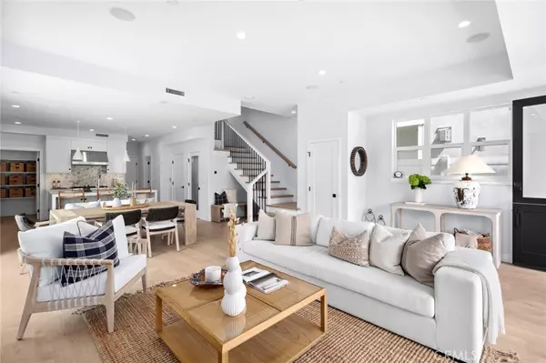 Newport Beach, CA 92662,109 Onyx AVE
