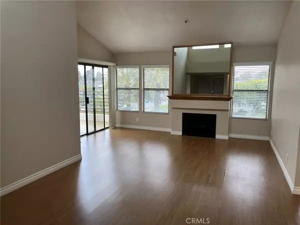 Newport Beach, CA 92663,240 Nice Lane #315