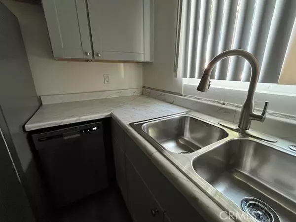 La Quinta, CA 92253,51049 Eisenhower #4