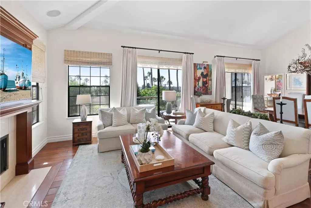 Newport Beach, CA 92660,83 Ocean #90