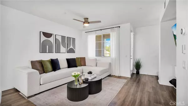 Corona, CA 92878,1017 Savi DR #103