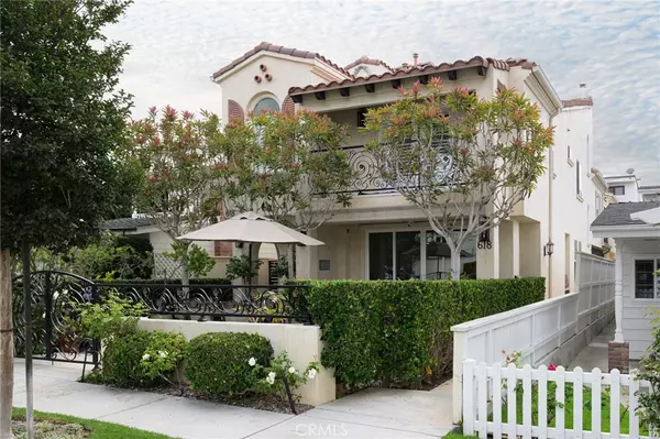 Corona Del Mar, CA 92625,618 Iris AVE #B