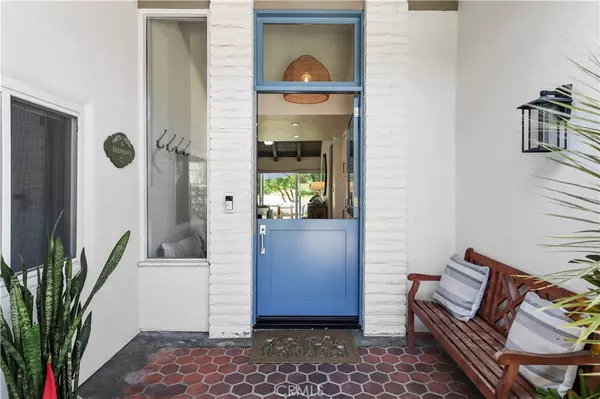 Newport Beach, CA 92660,455 Vista Grande