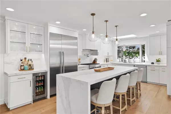 Costa Mesa, CA 92627,2042 Aliso AVE