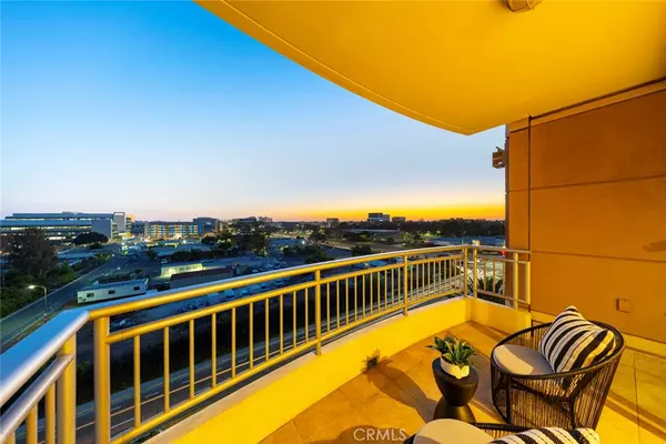 Irvine, CA 92612,8081 Scholarship