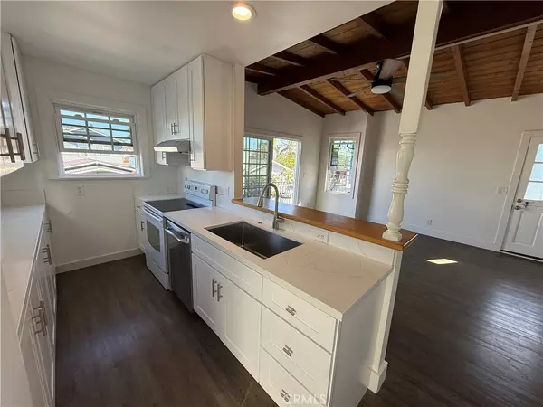 Newport Beach, CA 92661,307 Anade AVE