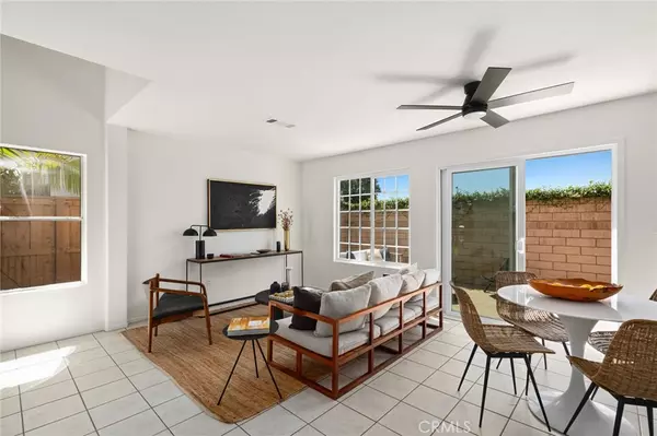 431 W Bay ST #D, Costa Mesa, CA 92627
