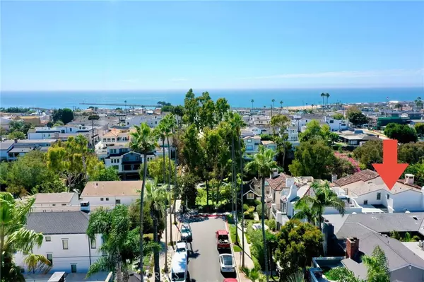 Corona Del Mar, CA 92625,407 1/2 Goldenrod