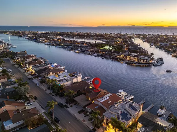 16611 Carousel LN, Huntington Beach, CA 92649