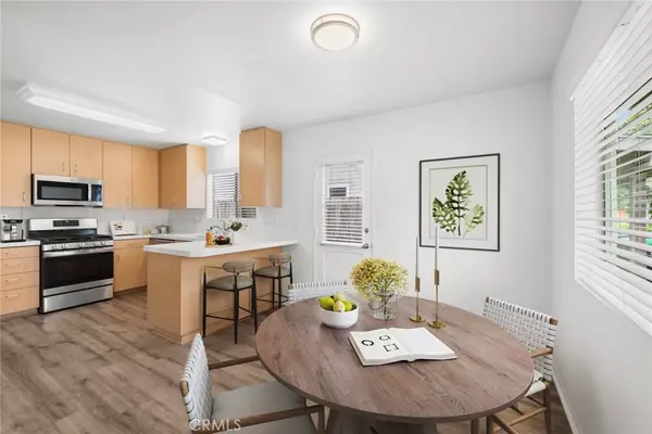 Costa Mesa, CA 92627,375 Woodland Pl #A