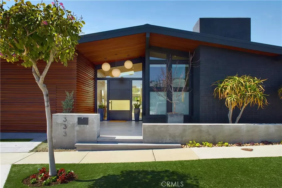 333 Milford DR, Corona Del Mar, CA 92625