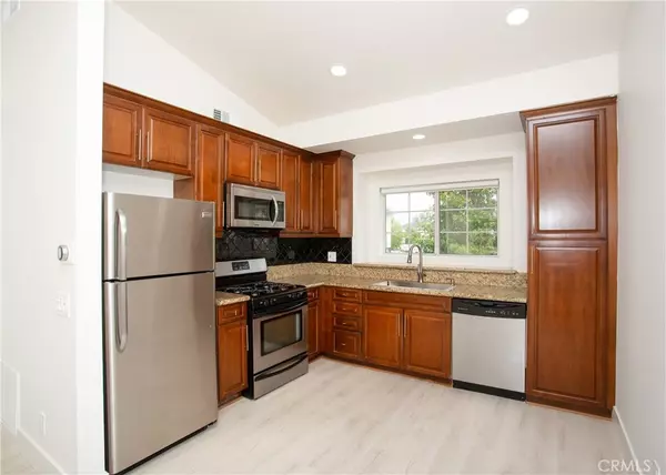 Aliso Viejo, CA 92656,23412 Pacific Park DR #19C