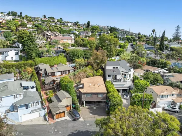 Laguna Beach, CA 92651,723 Browncroft RD