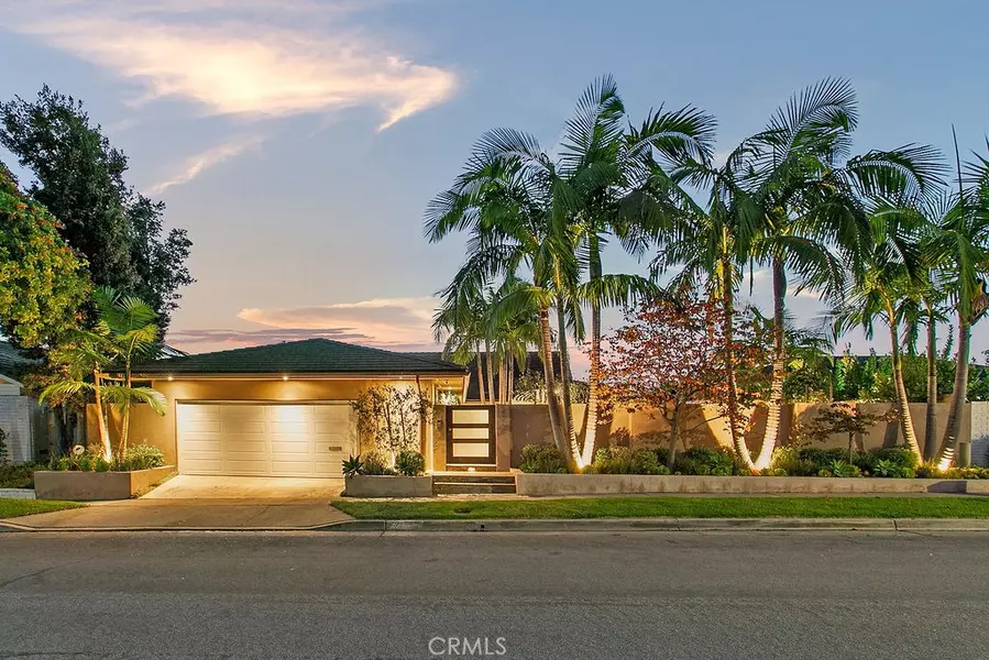 2215 Arbutus ST, Newport Beach, CA 92660