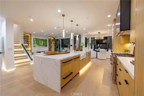 Corona Del Mar, CA 92625,429 Dahlia Ave