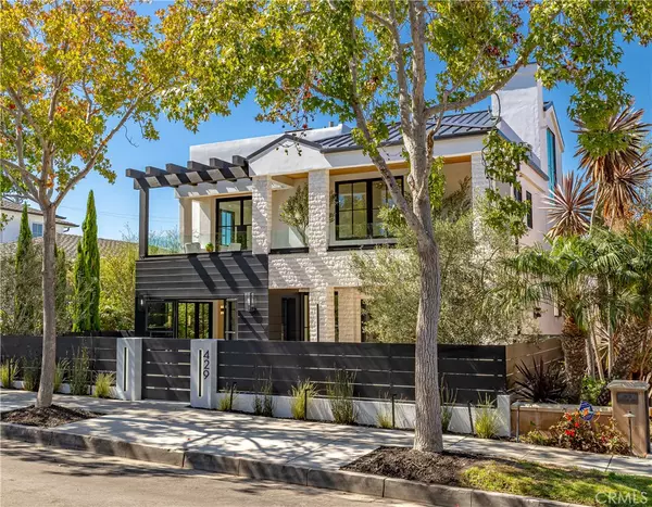 Corona Del Mar, CA 92625,429 Dahlia Ave