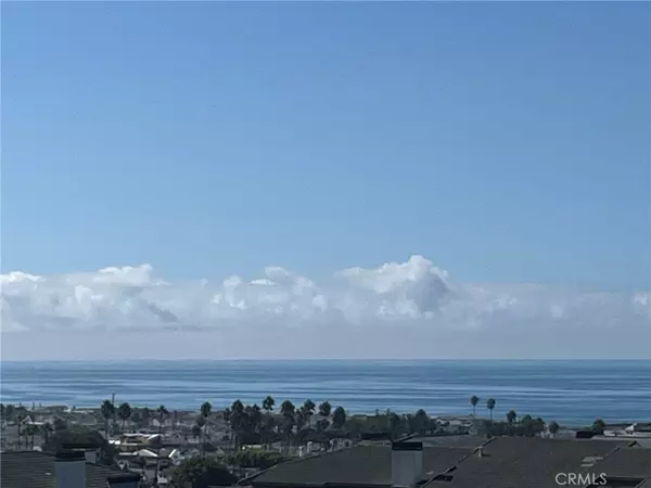 Newport Beach, CA 92663,240 NICE LANE #306
