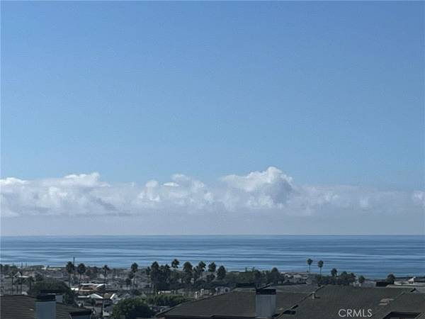 Newport Beach, CA 92663,240 NICE LANE #306