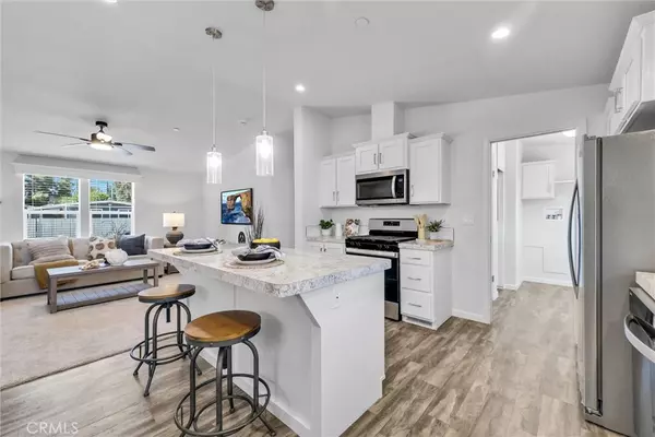 Lake Elsinore, CA 92530,33040 Danny LN