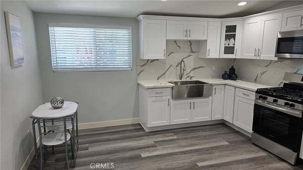 Costa Mesa, CA 92627,2108 Raleigh