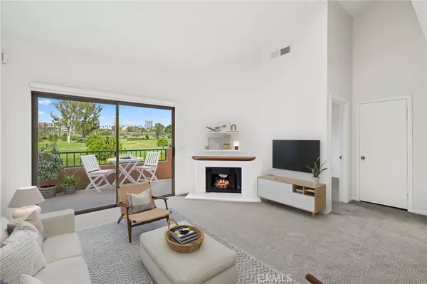 Newport Beach, CA 92660,440 Villa Point