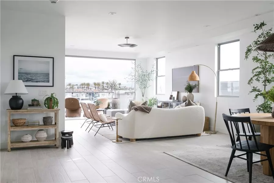 2230 Newport BLVD #301, Newport Beach, CA 92663