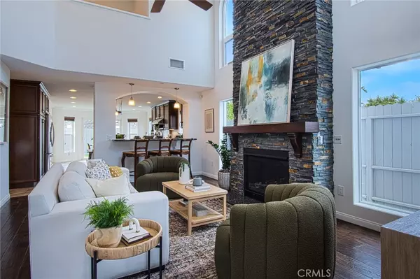 Newport Beach, CA 92660,2262 Orchard