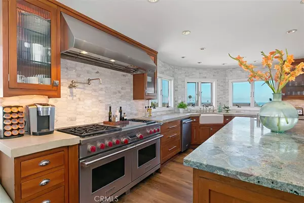 Corona Del Mar, CA 92625,609 Seaward