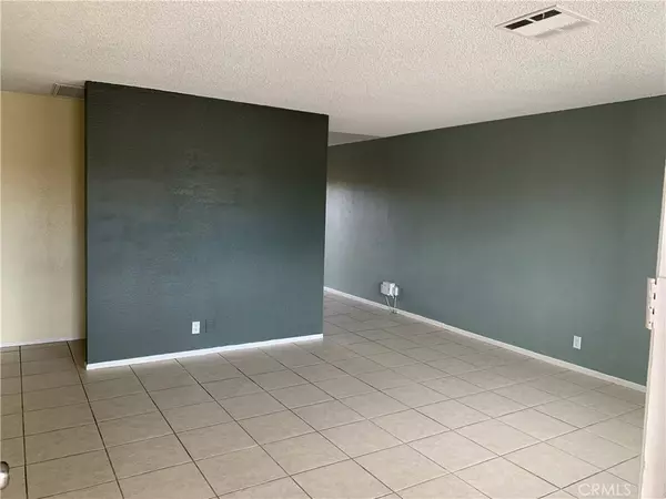 Apple Valley, CA 92308,21010 Sitting Bull RD #3