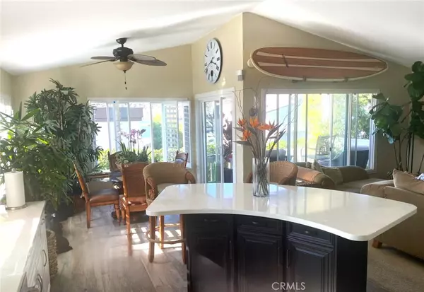 Newport Beach, CA 92660,20 Saratoga