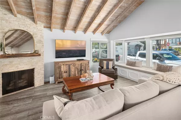 Newport Beach, CA 92662,126 Collins