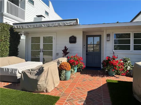 Corona Del Mar, CA 92625,718 Fernleaf