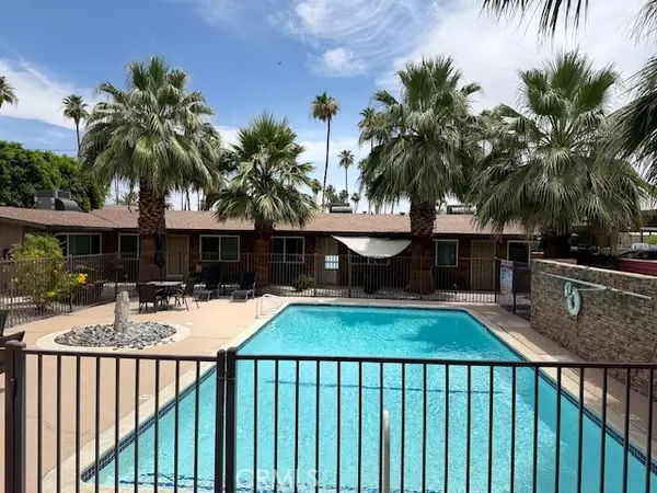 Palm Desert, CA 92260,74402 Abronia #3