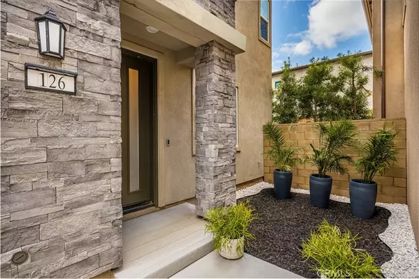 Irvine, CA 92618,126 Sash