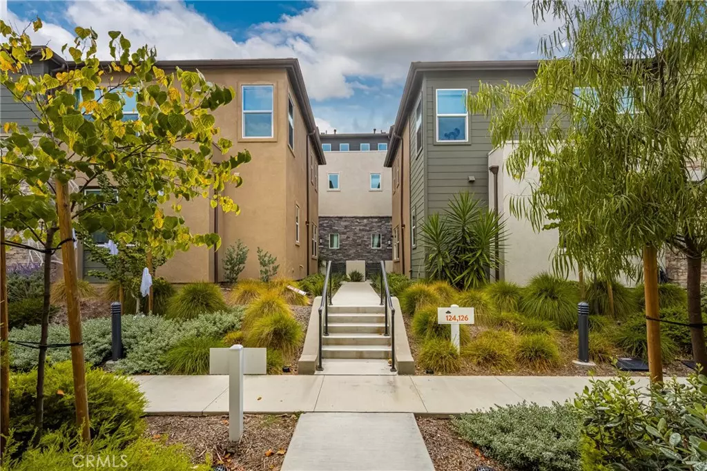 Irvine, CA 92618,126 Sash