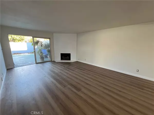 Costa Mesa, CA 92627,1741 Tustin #10C